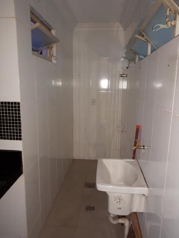 Apartamento QNL grande 3 quartos suíte garagem varanda - Foto 4