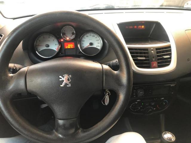 Peugeot 207 XR Passion 1.4 2012 - Foto 6