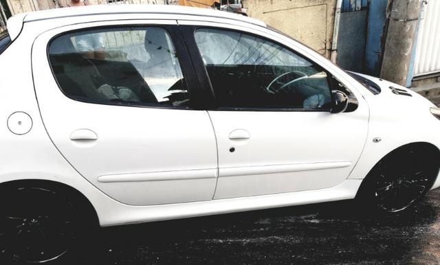 Peugeot - Foto 3
