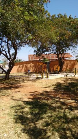 QNG 23 Casa com 7 kits alugadas mais pode construir um prédio no lote só 550mil - Foto 3