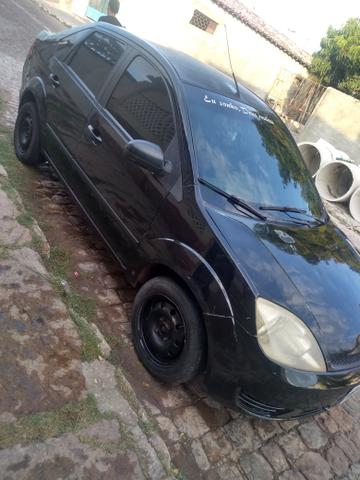 Ford Fiesta sedan - Foto 4