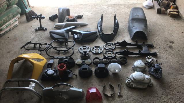 Vendo peças baratas 150 e biz 125