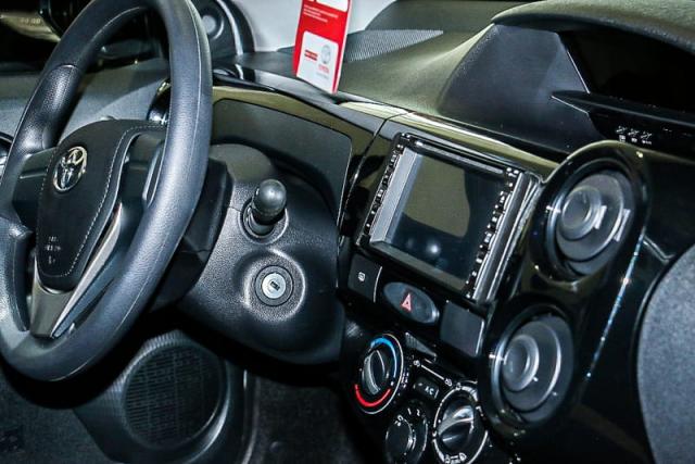 TOYOTA ETIOS HATCH X 13L AT 19/20 - Foto 10
