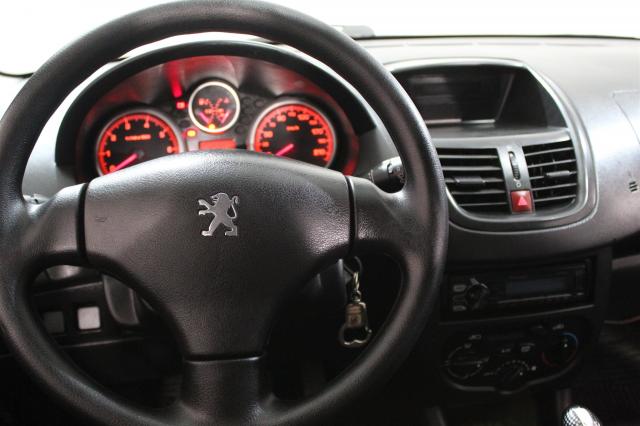 PEUGEOT 207 2010/2011 1.4 X-LINE 8V FLEX 4P MANUAL - Foto 11