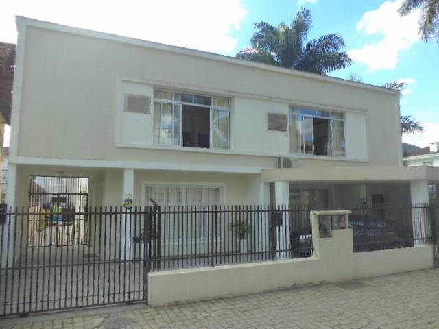 Casa para alugar com 5 dormitórios em Centro, Joinville cod:04942.001