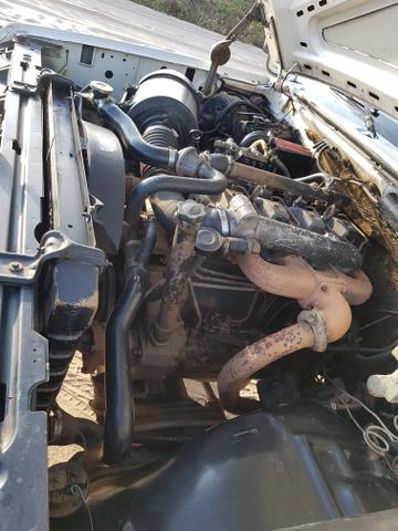 Vende-se F4000 Ano 96 Motor MWM - Foto 4