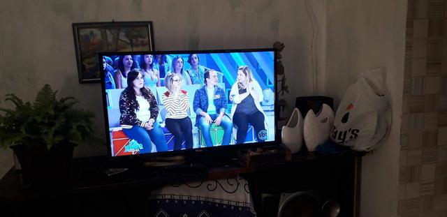 Vendo TV SMART PHILCO em estado de Nova sem marcas de uso de 40 polegadas - Foto 2