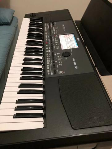Teclado Arranjador Korg Pa600 BR (Versão com Ritmos Brasileiros)