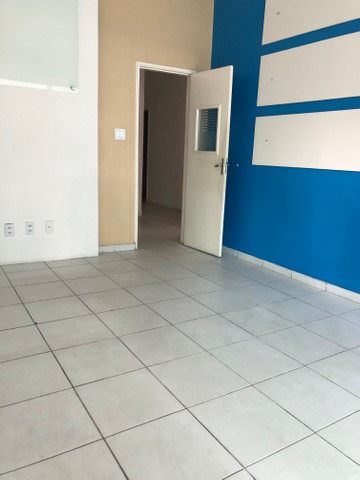 Casa no centro para fins comerciais, esquina !!!! - Foto 11