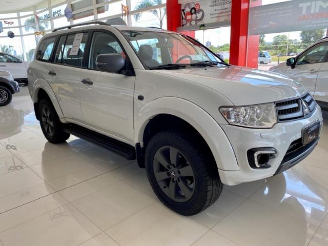 MITSUBISHI PAJERO 3.2 HPE 4X4 7 LUGARES 16V TURBO INTERCOOLER DIESEL 4P AUTOMA.