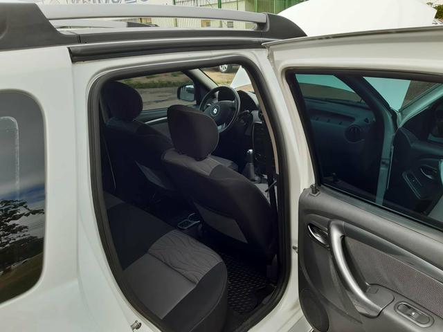 Duster 2013, 1.6 Cambio Manual - Foto 7