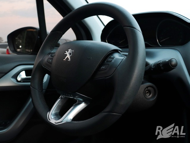 Peugeot 208 Griffe 1.6 AUT Completo Financiamos Em Até 60X Sem Nada De Entrada - Foto 12