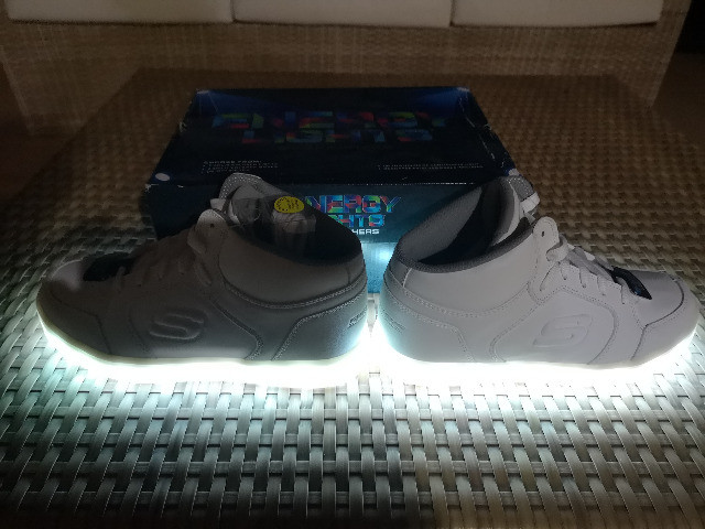 tenis skechers led