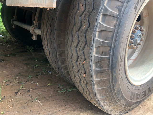Camião Cacamba Iveco 2013/2014 - Foto 4