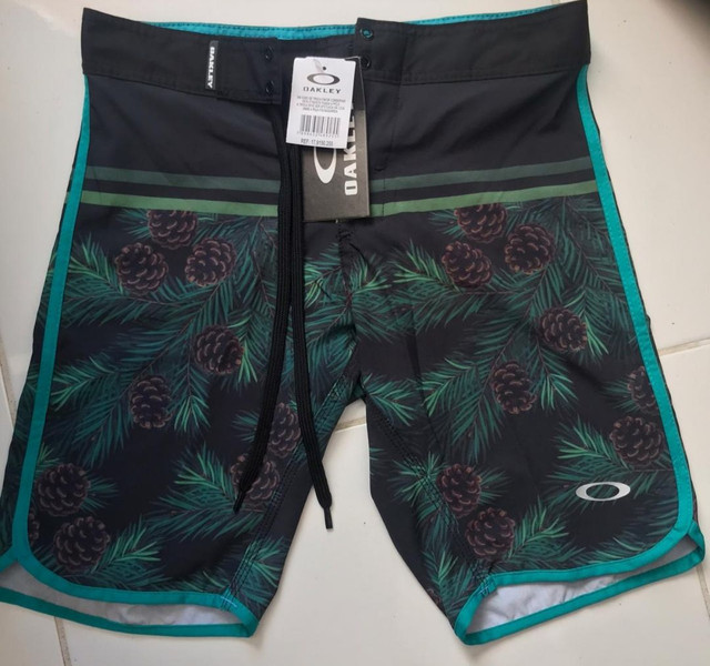 Bermudas Hurley, RVCA, QUIKSILVER - Foto 5