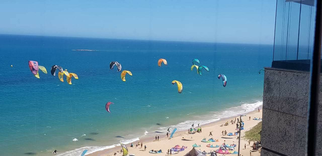 Frente Mar 4 quartos 2 suites 250m2 Lindo