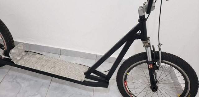 Patinete aro 20 suporta até 160kg - Foto 6