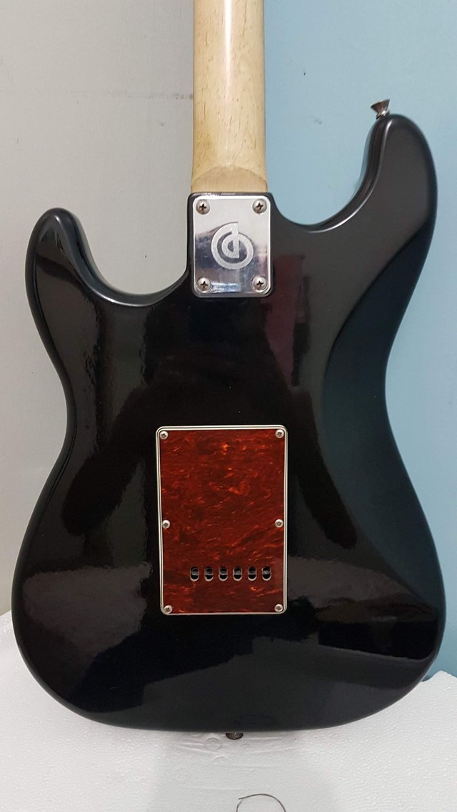 Guitarra Giannini G_100 BK/TT, relíquia pra vender logo - Foto 4