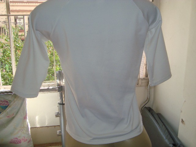 Blusa Branca Com Detalhe Brilhoso - Tam. G - Foto 3