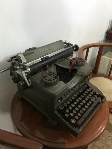 Máquina de escrever antiga  royal - Foto 2