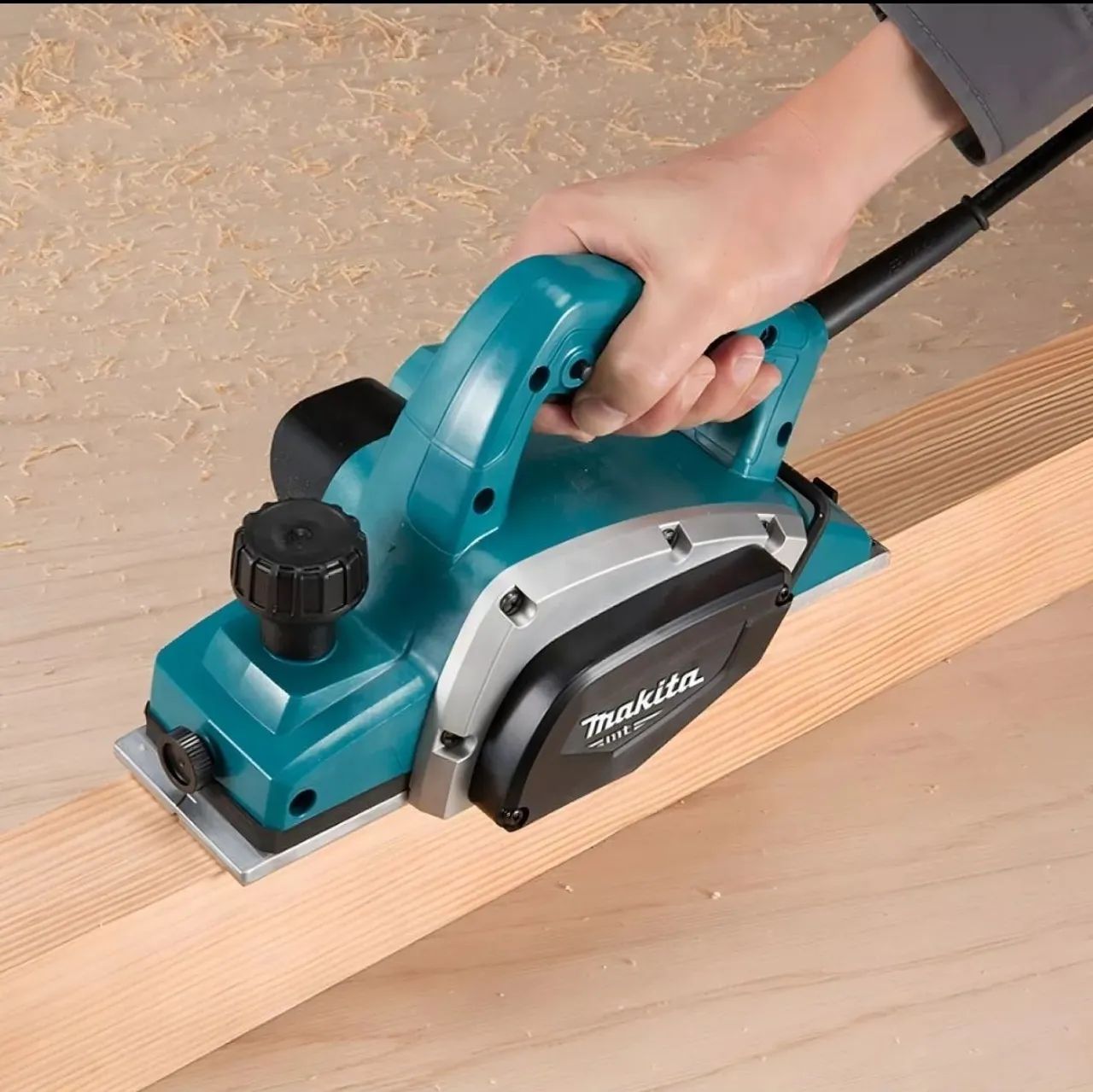 Plaina Elétrica 82mm 580w 110v M1902B Makita - Foto 2