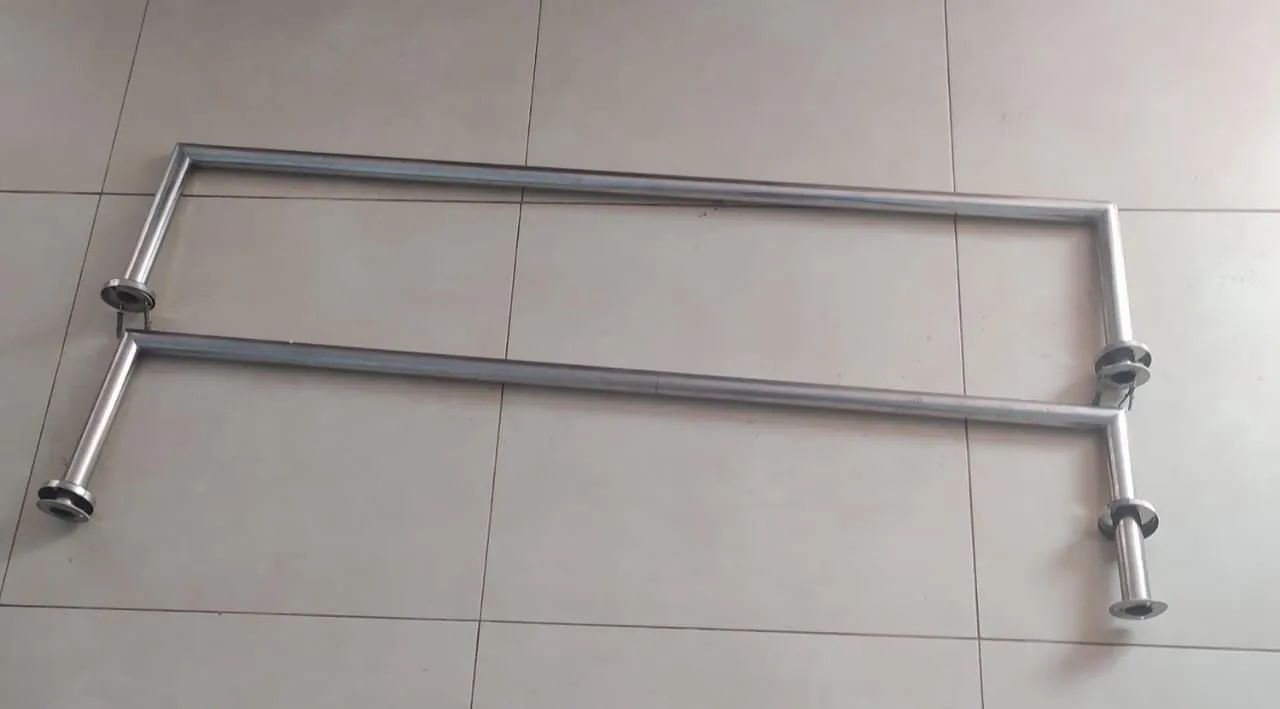 Arara de roupa de parede de inox