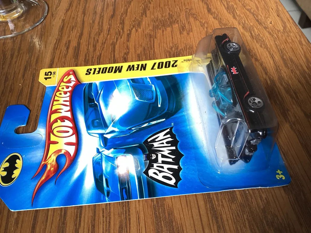 Hot Wheels 1966 Batmobile - Novo - Foto 3