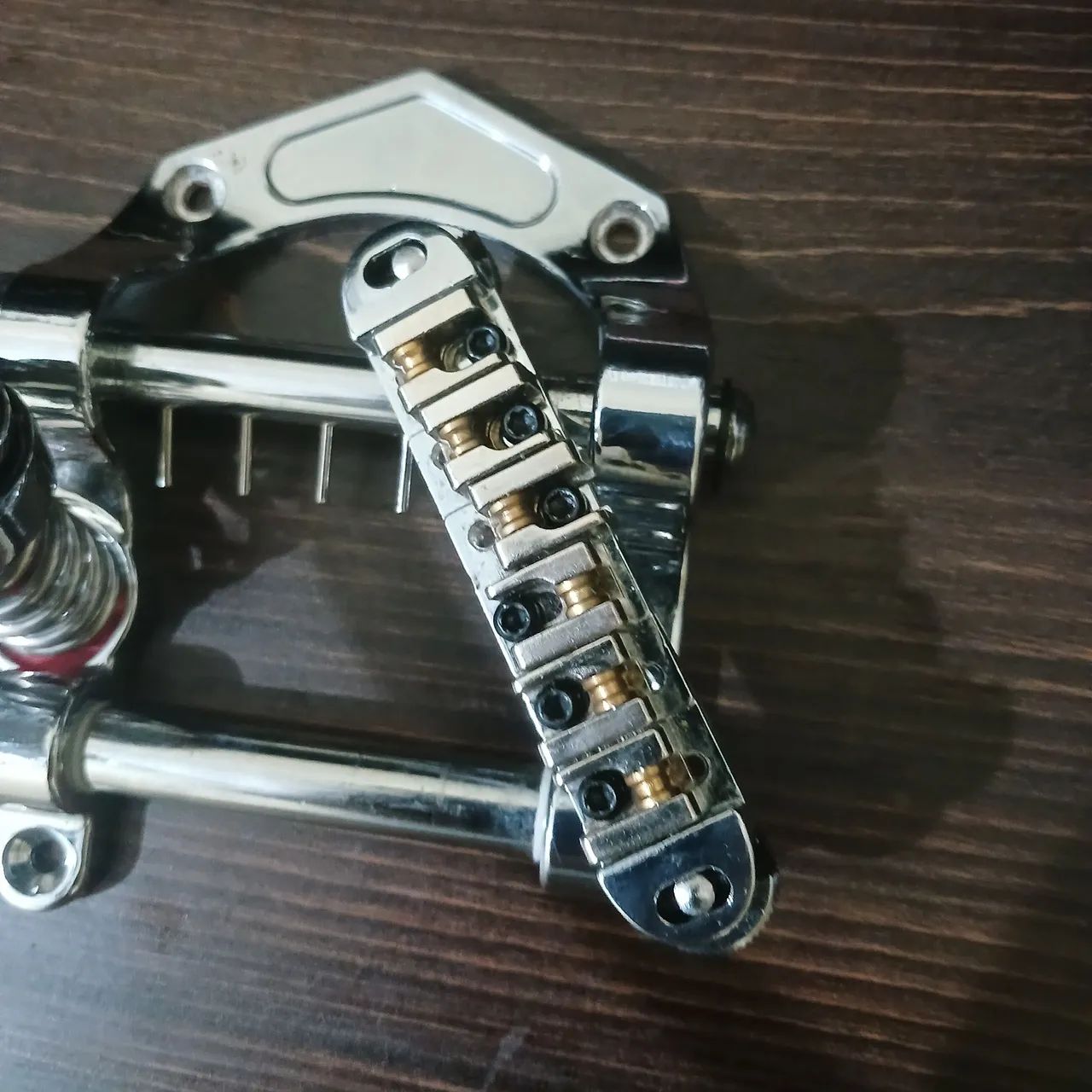 Alavanca tremolo para guitarra sg e lees pooll - Foto 4