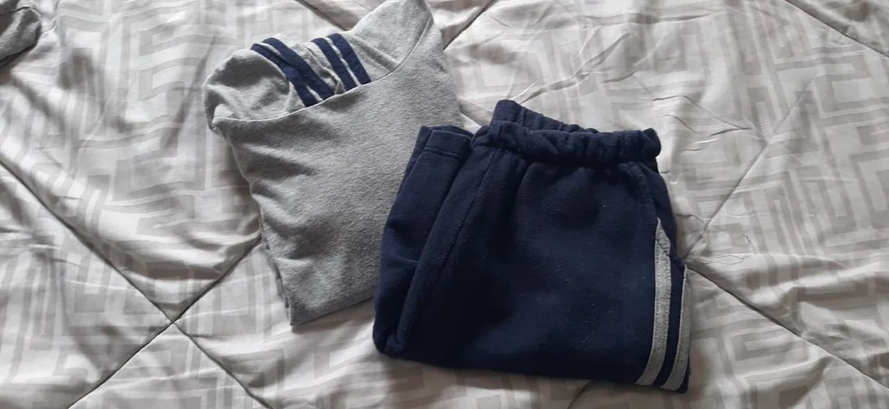 Conjunto camiseta e bermuda Tam 8