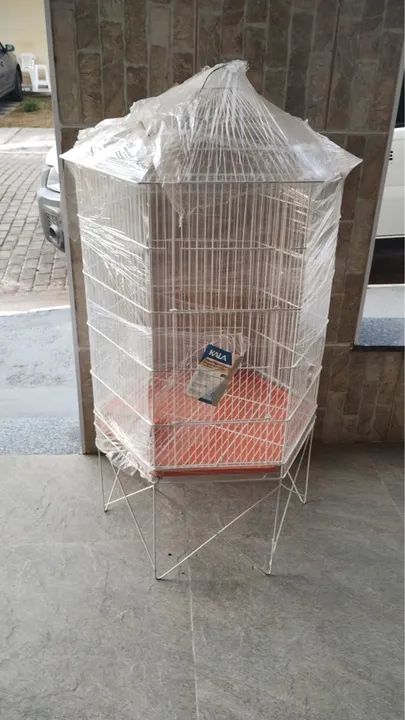 Gaiola para pássaros grande
