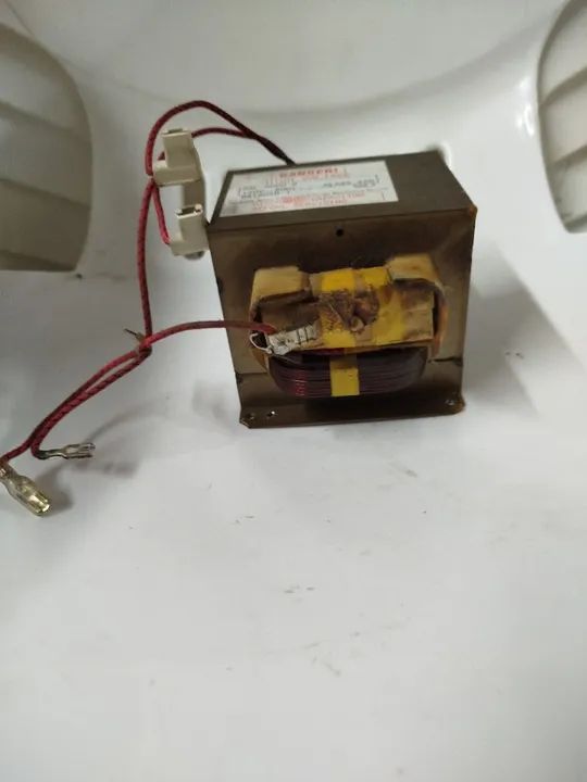 Transformador 120V - 220V - 60Hz - Foto 4