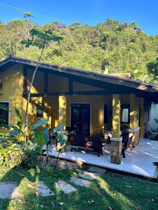 Casa aconchegante em meio à natureza!