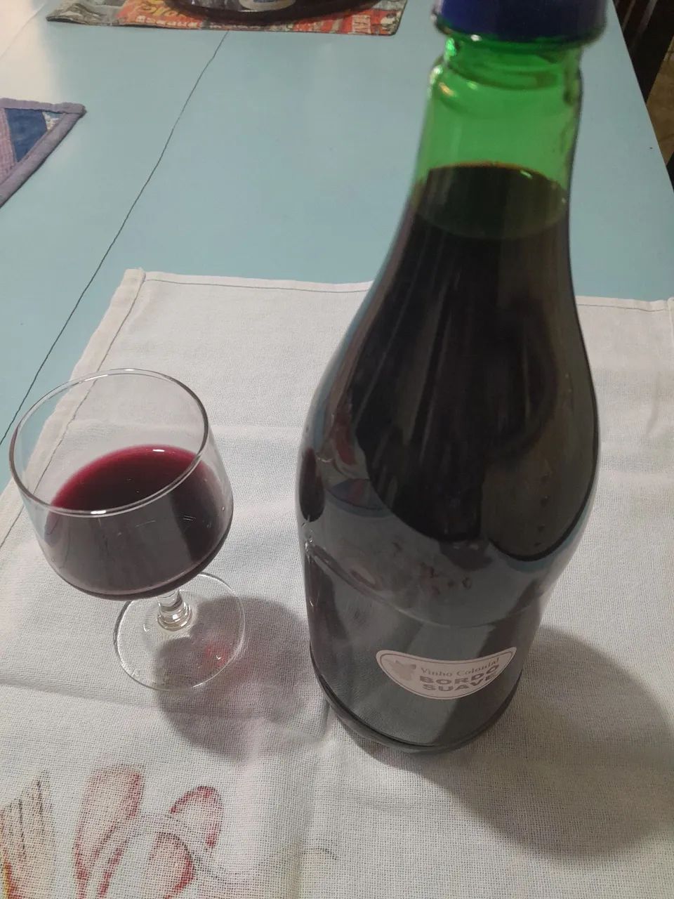 Vinho Tinto Bordô Suave - Garrafa de 1 Litro