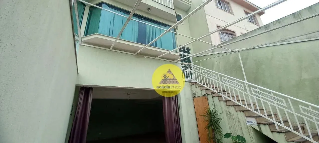 Sobrado com 3 dormitórios 2 suítes e 4 vagas na Chácara Inglesa (Zona Oeste) - São Paulo/S
