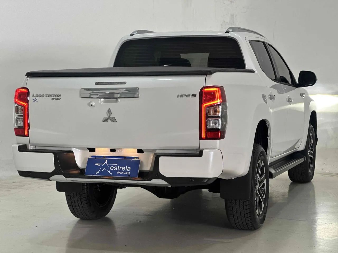 Mitsubishi L200 triton 2025 2.4 16v turbo diesel sport hpe-s cd 4p 4x4 automático - Foto 4