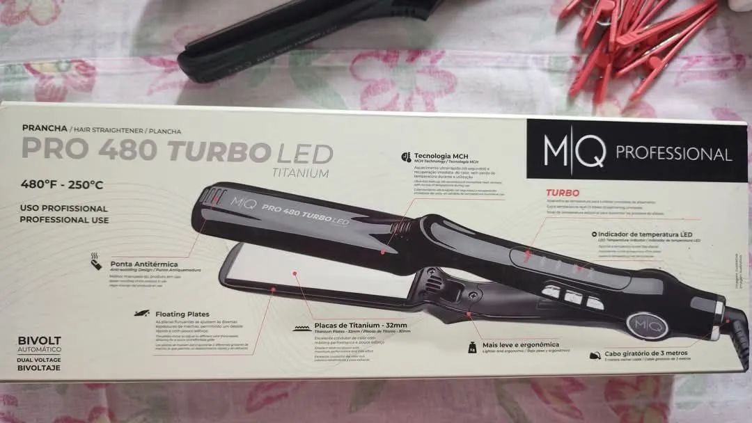 Prancha de Cabelo Profissional  MQ Pro 480 Turbo LED Titanium Bivolt