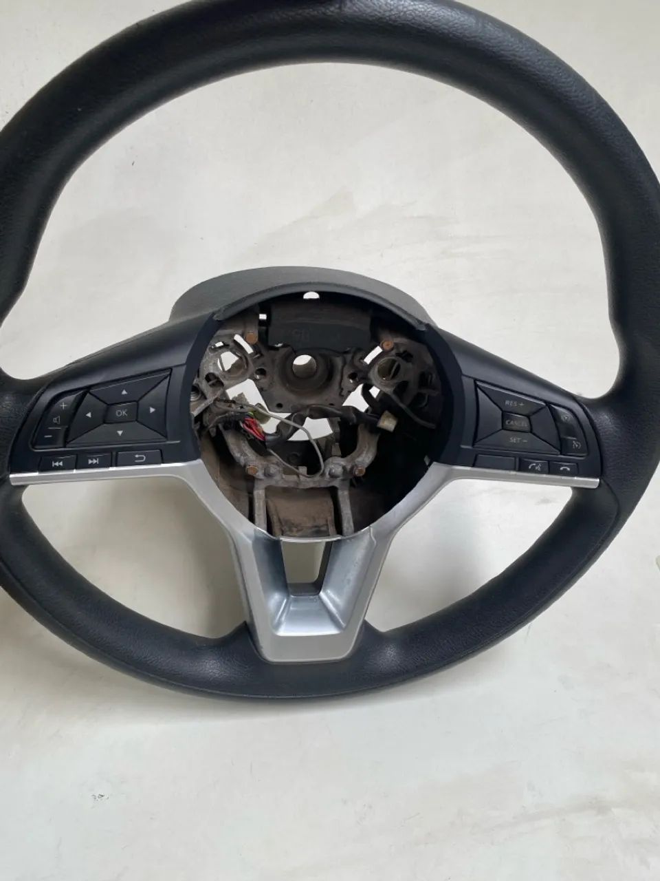 Volante Nissan Frontier 23-24