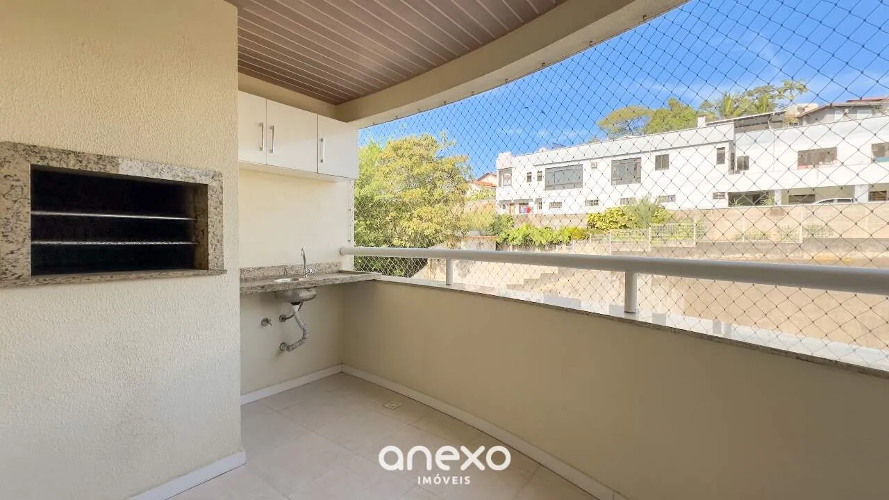 Apartamento para Locação em Blumenau com 3 dormitórios sendo 3 suítes com 2 vagas de garag