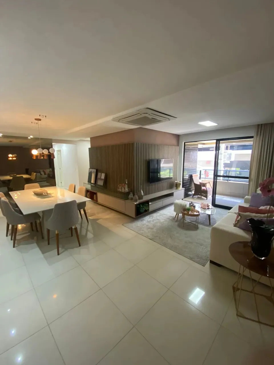 Imóvel para aluguel com 140 metros quadrados com 3 quartos em Ponta Verde - Maceió - AL