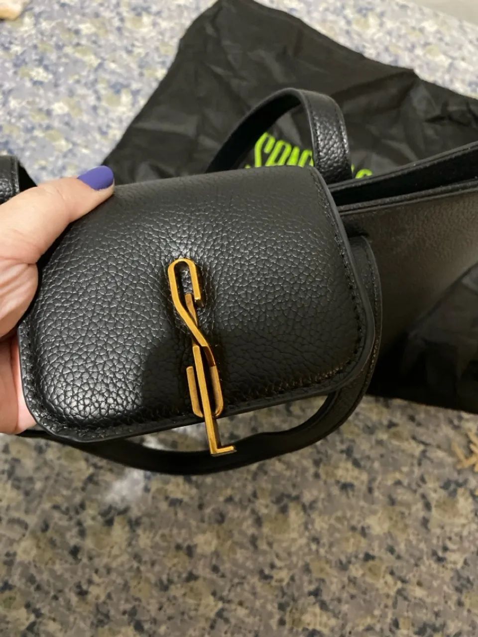 Bolsa Santa Lolla preta - Foto 3