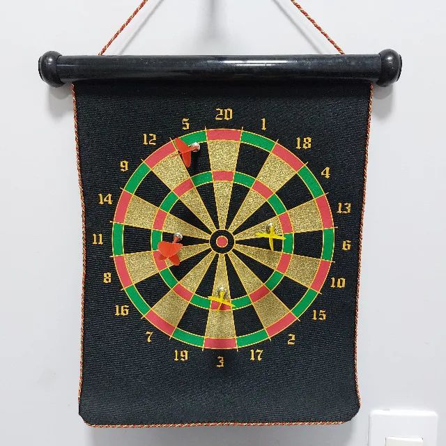 Jogo de Dardos Alvo Imã 2 em 1 - Fazemos Entrega