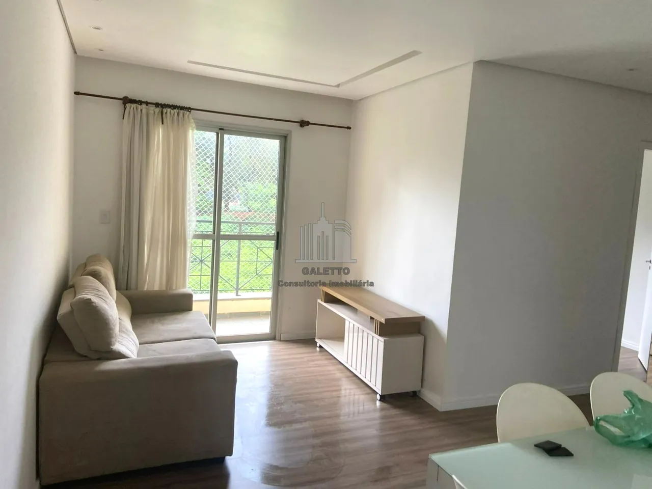 Apartamento para locação e venda todo MOBILIADO com 78m² sendo 3 quartos com 1 suíte no ba