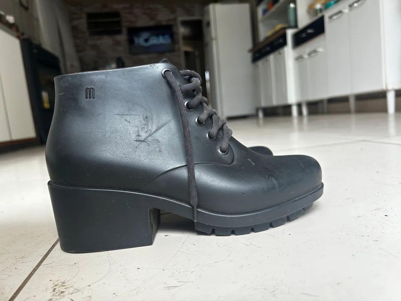 Bota cano curto Melissa - Foto 3