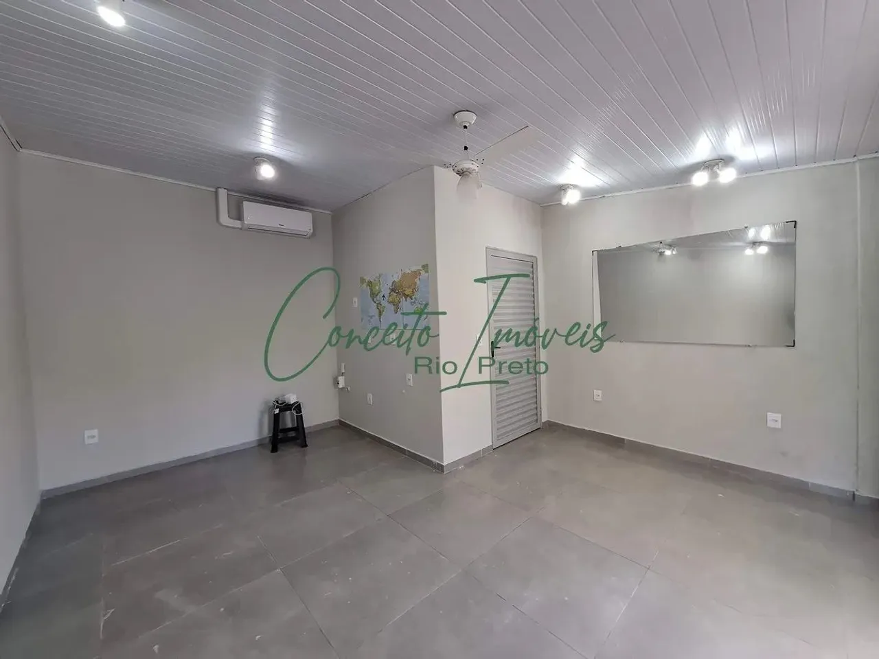 Sala Comercial para Locação Conj. Hab. São Deocleciano | Zona Leste