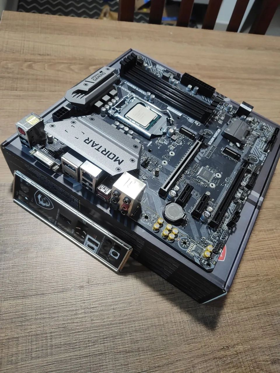 Placa-mãe MSI B360M MORTAR + Intel Core i5-9600KF - Foto 4