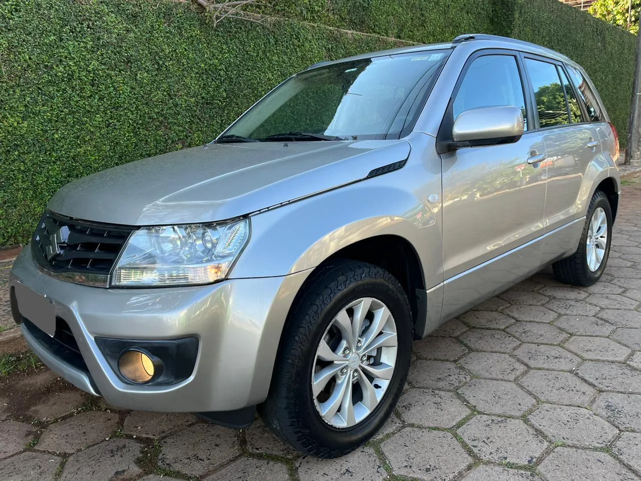 SUZUKI GRAN VITARA 4x2 AUTOMTICA 2015 EXTRA NOVA DEMAIS 