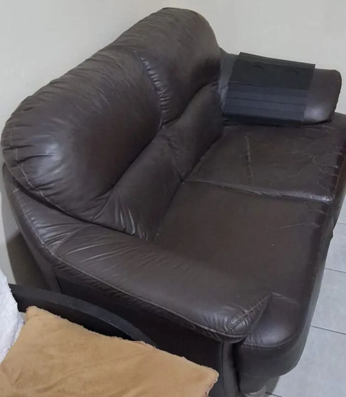 Sofá 2 lugares. 64840792001921122