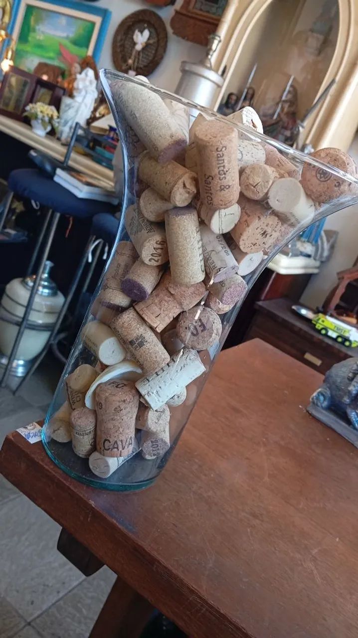 Vaso com rolhas. - Foto 5