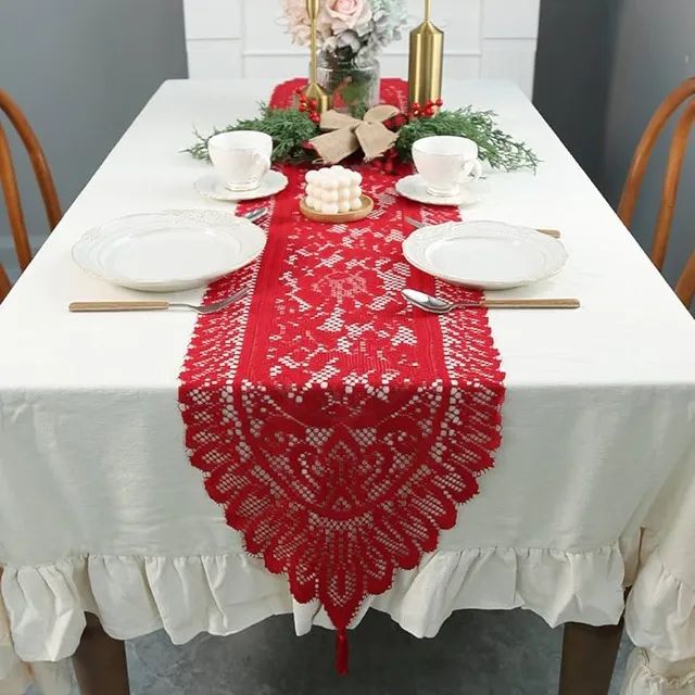 Caminho de Mesa Rendado Vermelho