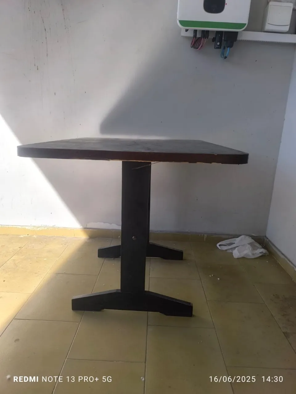 Mesa de centro em madeira